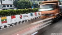 Mural Sambut KTT ASEAN Hiasi Jalan Arteri Pondok Indah