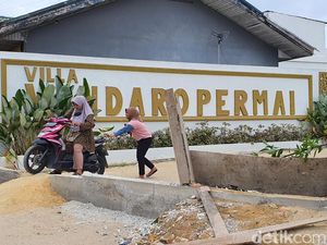 Tak Izin Pakai Jalan, Akses ke Perumahan di Pekanbaru Dicor Warga