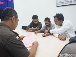 Pencuri Mi Instan di Indomaret Surabaya Akan Minta Bantuan Wali Kota Eri Pencuri Mi Instan di Indomaret Surabaya Akan Minta Bantuan Wali Kota Eri