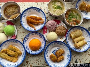 Ada 50 Dimsum Enak yang Bisa Dimakan Sepuasnya di Resto Ini Ada 50 Dimsum Enak yang Bisa Dimakan Sepuasnya di Resto Ini