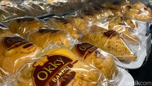 Sarapan Risoles dan Roti Sobek Cokelat di Bakery Legendaris Sejak 1970-an