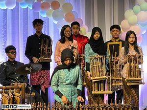 Momen Penampilan Angklung di Acara Min On Kids Festa 2023 Tokyo Momen Penampilan Angklung di Acara Min On Kids Festa 2023 Tokyo