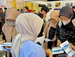 Antusias Para Lulusan Baru Mencari Pekerjaan di Bursa Kerja ITB