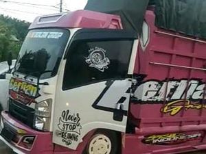 Polisi Amankan Truk Muatan 24 Ton Solar Ilegal, Sopir-Kernet Ditangkap Polisi Amankan Truk Muatan 24 Ton Solar Ilegal, Sopir-Kernet Ditangkap