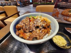 Punya 300 Gerai di Jepang, Resto Yakiniku-Don Ini Akhirnya Buka di Indonesia