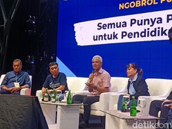 Ganjar Sebut Turunkan Kemiskinan Bukan Hanya Kasih Uang, tapi Pendidikan