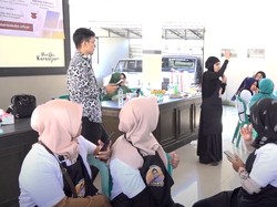 Relawan Sandiaga Gelar Pelatihan Pembuatan Sabun Cuci Piring di Pemalang