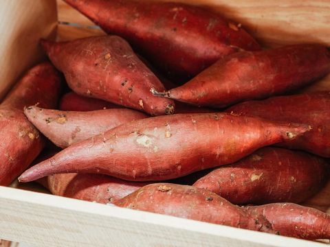 Ilustrasi ubi jalar dalam peti kayu/Foto: Pexels/kindel media