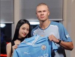 Saat Erling Haaland Panggil Jisoo Noona dan Ikut Flower Challenge