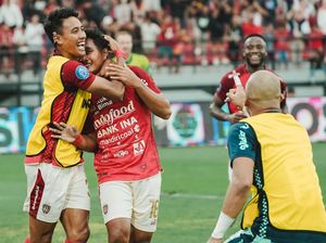Kado Galungan dari Kadek Agung, Sumbang 1 Gol untuk Bali United Kado Galungan dari Kadek Agung, Sumbang 1 Gol untuk Bali United