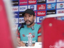 Leonardo Medina Tepis Anggapan Persis Kalah dari PSM gegera Sananta Absen
