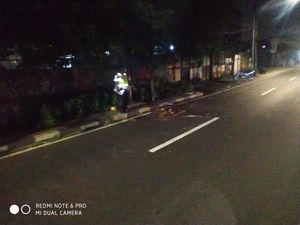 Telkom Bantah Pemilik Kabel Melintang yang Bikin Pemotor Tewas di Jakbar Telkom Bantah Pemilik Kabel Melintang yang Bikin Pemotor Tewas di Jakbar