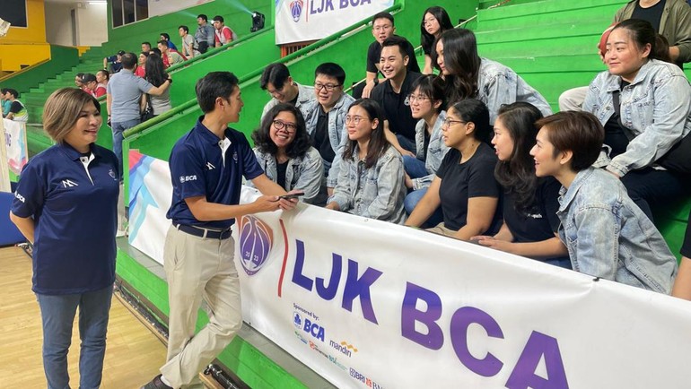 Wakil Presiden Direktur BCA, Armand Hartono menyatakan, “Kami senang dapat mendukung perhelatan ‘Liga Jasa Keuangan’ tahun ini. Kegiatan ini dapat menjadi sarana bagi lembaga untuk menguji sportivitas, dan dalam waktu bersamaan membangun koneksi yang dapat membuahkan persahabatan dan potensi kerja sama antar lembaga.  