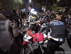 Kondisi 2 Polisi yang Kecelakaan saat Kejar Konvoi PSHT di Surabaya