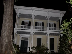 Manfaat Tak Terduga dari Rumah Hantu untuk Kesehatan Manusia Manfaat Tak Terduga dari Rumah Hantu untuk Kesehatan Manusia