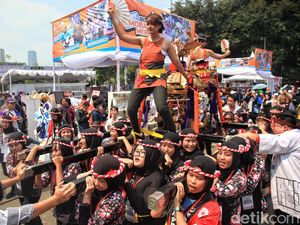 Tumpah Ruah Arak-arakan Mikoshi di Istora Senayan