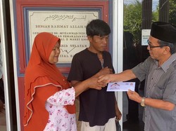 Andre Rosiade Tebus Bayi yang Tertahan di RSUD M Zein Painan Pessel