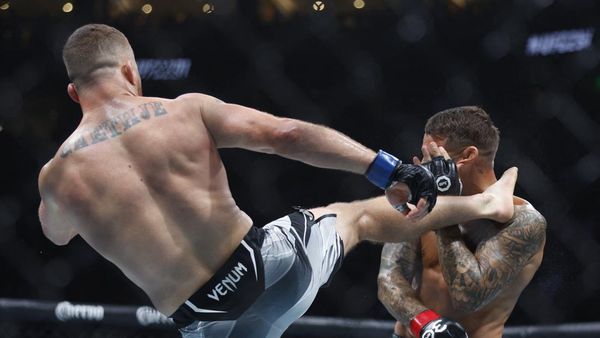 Detik-detik Justin Gaethje Tumbangkan Dustin Poirier