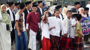Jalan Sehat Pakai Sarung Peringati Tahun Baru Islam di Tangerang