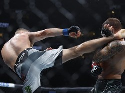 Ngerinya High Kick Justin Gaethje