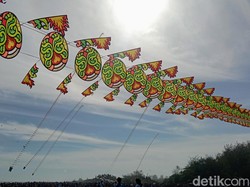 Cuaca Panas Bikin Layangan Laris Manis, Penjualannya Melejit 4,5 Kali Lipat