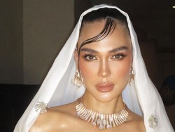 Ujian dan Kerja Keras Luna Maya Bintangi Suzzanna: Malam Jumat Kliwon