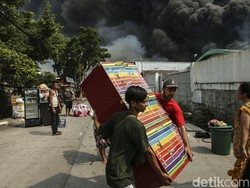 4 Fakta Kebakaran 400 Rumah Bikin Seribu Warga Ngungsi di Kapuk Muara