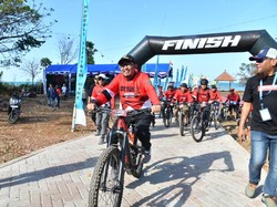 Bupati Fauzi Promosikan Wisata Sehat Lewat Oxygen Sunmori Fun Bike 2023