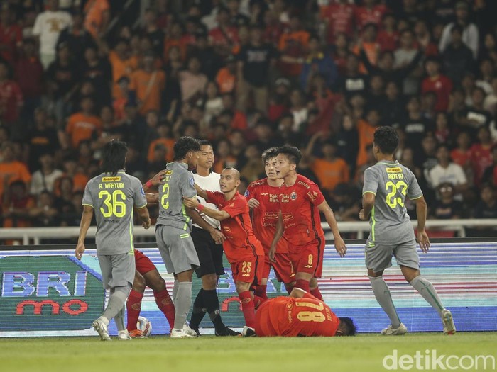 Persija Kalahkan Persebaya 1-0
