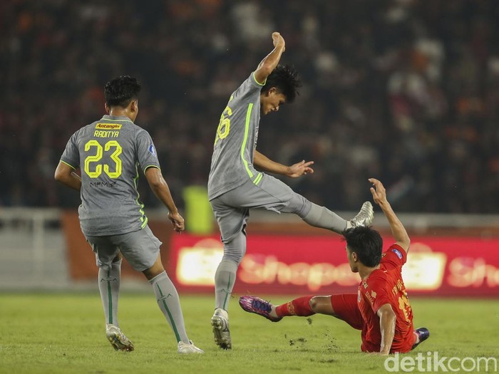 Persija Kalahkan Persebaya 1-0