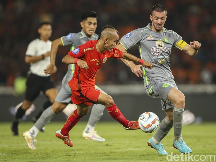 Persija Kalahkan Persebaya 1-0