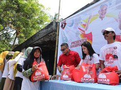 Sahabat Ganjar Gelar Pelatihan Usaha Mikro & Bazar di Pandeglang