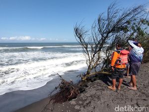 6 dari 7 EWS Tsunami di Kulon Progo Rusak, Ternyata Tak Tahan Air Laut 6 dari 7 EWS Tsunami di Kulon Progo Rusak, Ternyata Tak Tahan Air Laut