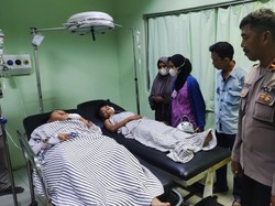 Begini Kondisi Penumpang Minibus yang Ditabrak Kereta di Lampung