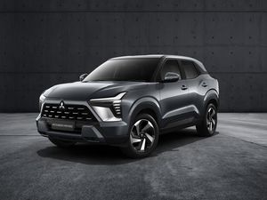4 Mode Berkendara Jadi Fitur Unggulan SUV Baru Mitsubishi 4 Mode Berkendara Jadi Fitur Unggulan SUV Baru Mitsubishi
