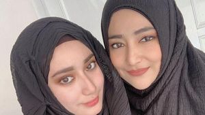 8 Foto Cindy Fatika Sari dan Putrinya bak Kakak Adik, Kompak Menikah Muda