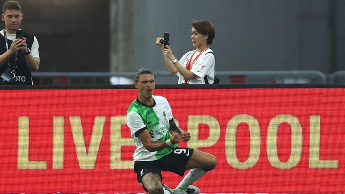 Soccer Football - Pre-Season Friendly - Liverpool v Leicester City - National Stadium, Kallang, Singapore - July 30, 2023 Liverpools Darwin Nunez celebrates scoring their first goal REUTERS/Edgar Su