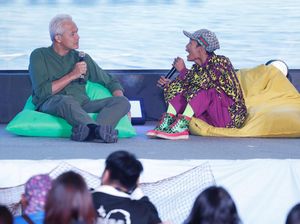 Momen Kocak Ganjar Ngobrol Bareng Bonge Citayam Fashion Week Momen Kocak Ganjar Ngobrol Bareng Bonge Citayam Fashion Week