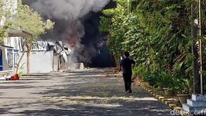 Si Jago Merah Lahap Pabrik Plastik PT Gunung Agung Sentosa Gresik