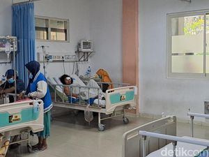 Baru Siuman, Arimbi Belum Tahu Keluarganya Tewas di Laka Luxio Vs KA Dhoho Baru Siuman, Arimbi Belum Tahu Keluarganya Tewas di Laka Luxio Vs KA Dhoho