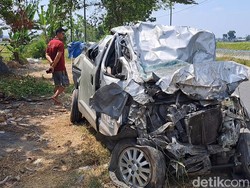 Pelintasan KA di Jombang TKP Luxio Tewaskan 6 Orang Ditutup untuk Mobil