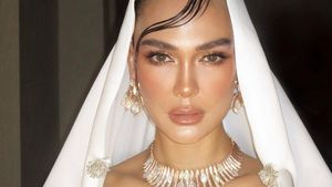 7 Gaya Luna Maya di Premier Suzanna Malam Jumat Kliwon, Bak Dewi Yunani
