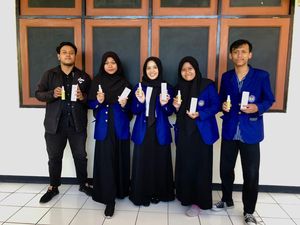 Bisa Cegah Jerawat, Mahasiswa UNY Buat Face Mist dari Ekstrak Belimbing Wuluh Bisa Cegah Jerawat, Mahasiswa UNY Buat Face Mist dari Ekstrak Belimbing Wuluh