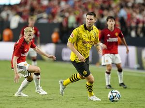Laga Pramusim: MU Ditekuk Borussia Dortmund 2-3 Laga Pramusim: MU Ditekuk Borussia Dortmund 2-3