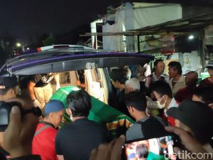 Fakta-fakta Mayat Wanita Pekerja Kafe Ditemukan di Kos Semarang Fakta-fakta Mayat Wanita Pekerja Kafe Ditemukan di Kos Semarang
