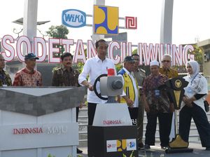 Jokowi Ungkap Penyebab Sempat Mangkraknya Proyek Sodetan Ciliwung Jokowi Ungkap Penyebab Sempat Mangkraknya Proyek Sodetan Ciliwung