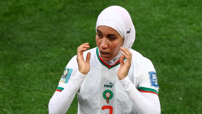 Soccer Football - FIFA Women’s World Cup Australia and New Zealand 2023 - Group H - South Korea v Morocco - Hindmarsh Stadium, Adelaide, Australia - July 30, 2023 Moroccos Nouhaila Benzina celebrates after the match REUTERS/Hannah Mckay