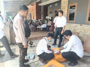 Ibu Ditemukan Tewas Tergantung, Kaki Masih Menapak Lantai Ibu Ditemukan Tewas Tergantung, Kaki Masih Menapak Lantai