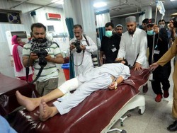 Ngerinya Bom Bunuh Diri di Acara Partai di Pakistan Tewaskan 44 Orang