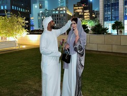 Istri Miliuner Dubai Ungkap Suami Belikan Pulau untuk Bisa Pakai Bikini